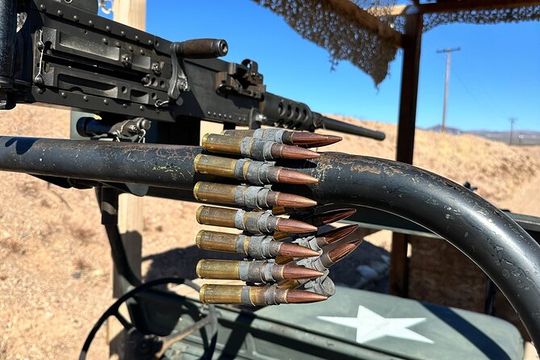 Outdoor Shooting Experience with Transfer and Lunch in Las Vegas
