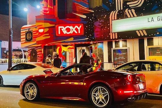 1 Hour Private Ferrari Drive From Beverly Hills to Hollywood
