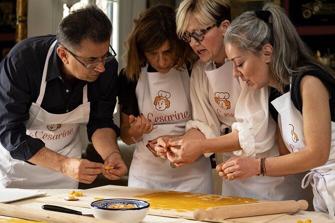 Venice: Pasta, Tiramisu or Cicchetti Class with Wine by Cesarine