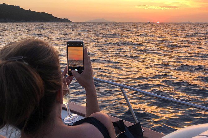 Sunset Boat Tour from Sorrento to Capri