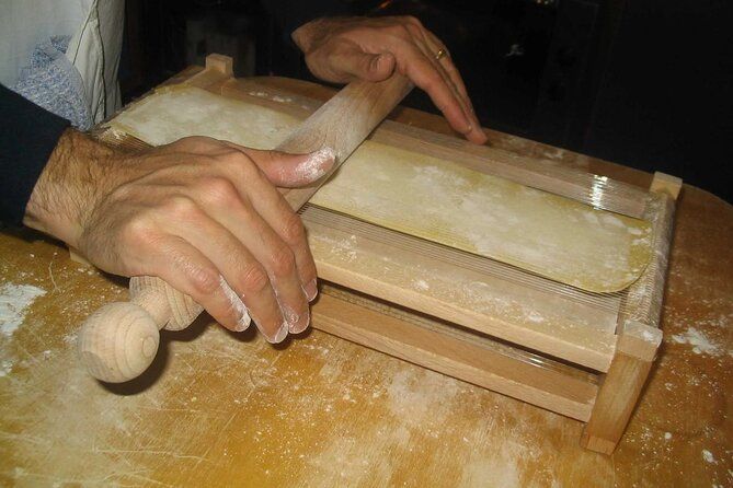 Hands-on Experience Cooking Class in Home Kitchen in Cortona
