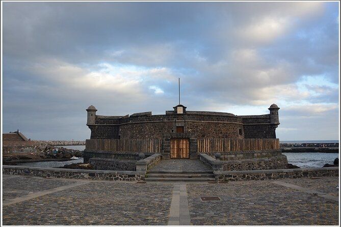 Private 4-hour Tour of Santa Cruz de Tenerife with Hotel or Cruise Port pick-up