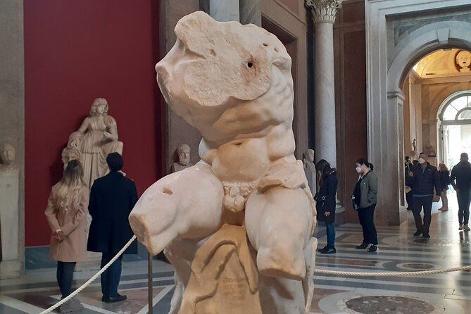 Semi-Private Tour : Vatican Museums, Sistine Chapel & Basilica.