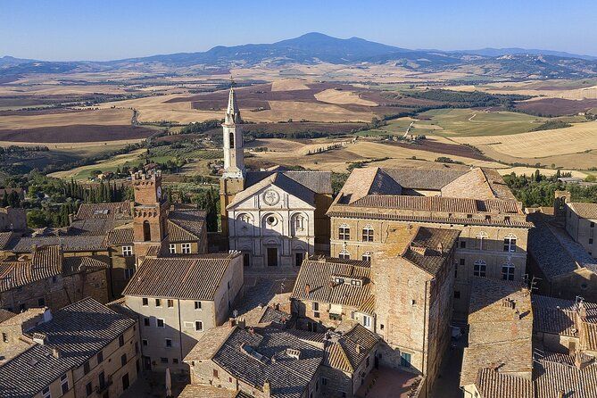 A Wine bliss in Montalcino, Montepulciano, Val d'Orcia