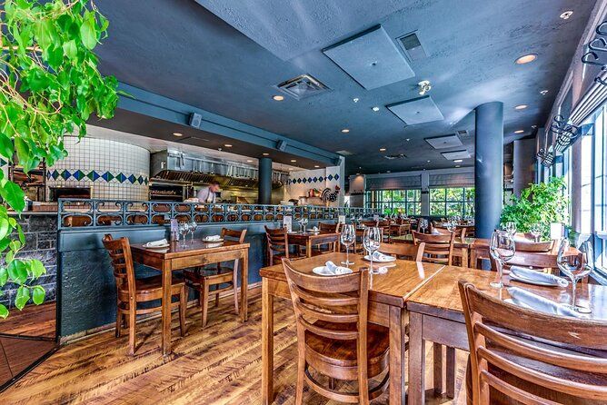 Whistler Guided Lunch Tour - 4 Restaurants in 1 Fun Afternoon