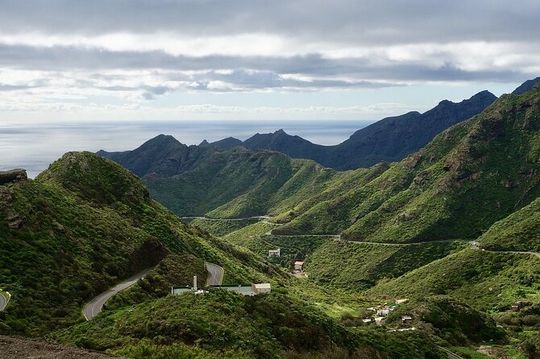 Exclusive Tenerife Highlights Shore Tour for Cruise Passengers
