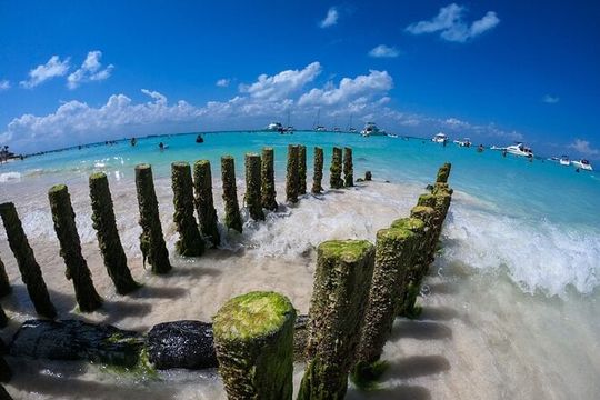 Isla Mujeres tour, Discover the amazing Caribbean Sea by Catamaran