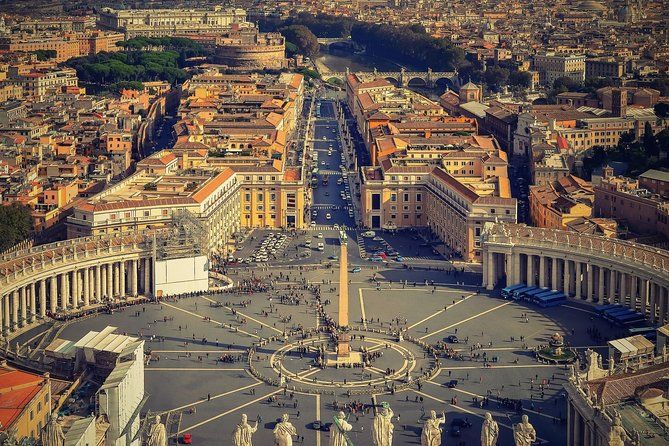 Vatican 4 hours Tour: Museums Sistine Chapel and St. Peter's