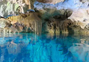 Full-Day Tour of Tulum Ruins and Cenotes with Lunch