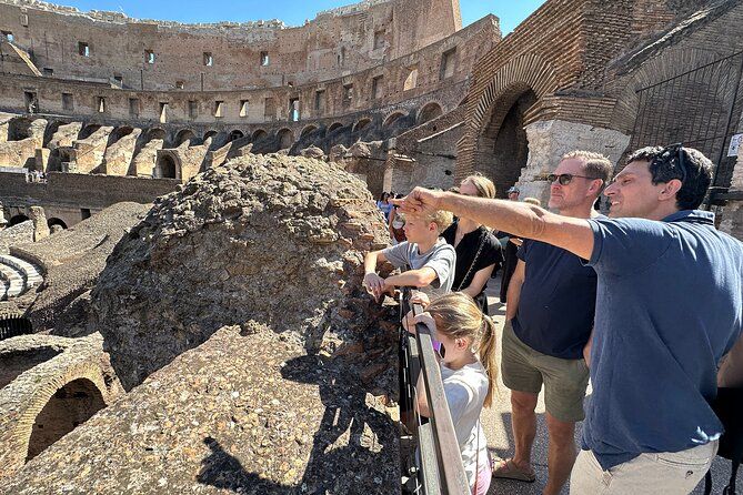 Private Walking Tour to Colosseum, Roman Forums and Pantheon