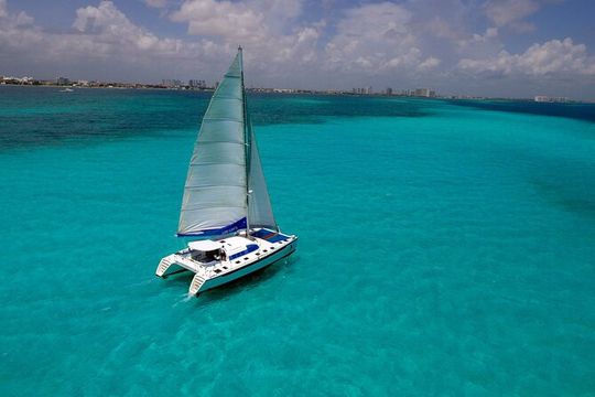 Catamaran Sailing to Isla Mujeres From Cancun