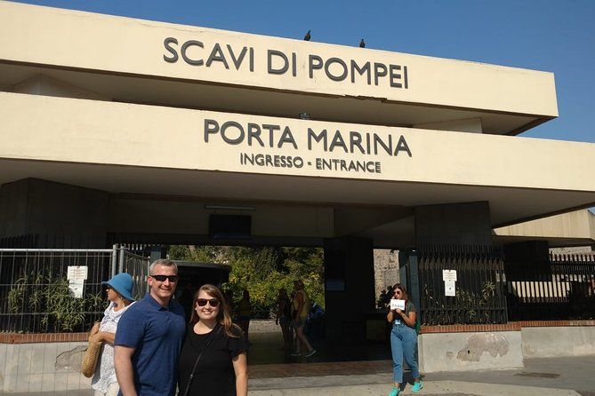 Pompeii and Herculaneum SkipTheLine with Lunch&WineTasting from Rome
