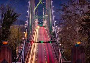 6 Hours Private tour of city of Vancouver & North Vancouver