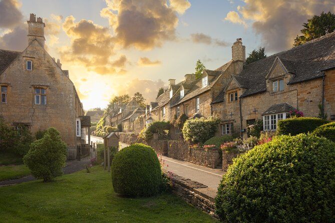 Cotswolds from London Private One-Day Tour by Car
