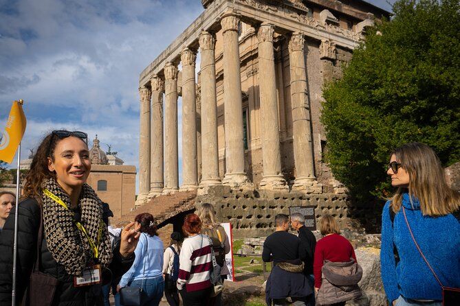 Guided Group Tour of Colosseum, Roman Forum and Palatine Hill