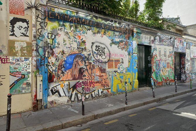 Chanson and Musical Tour in Paris
