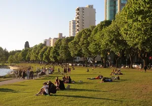 Grand City Small Group Tour of Vancouver