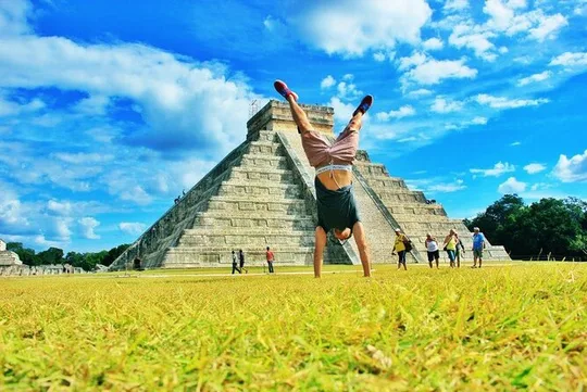 Tour to Chichen Itza & Cenotes Ik kill & Hubiku from Cancun