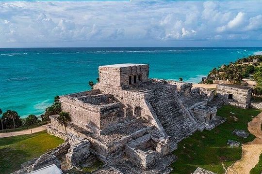 Tulum Ruins Tour with Turtle Snorkeling & Cenote