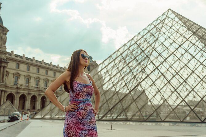 Paris: Your Own Private Photoshoot at Louvre Museum