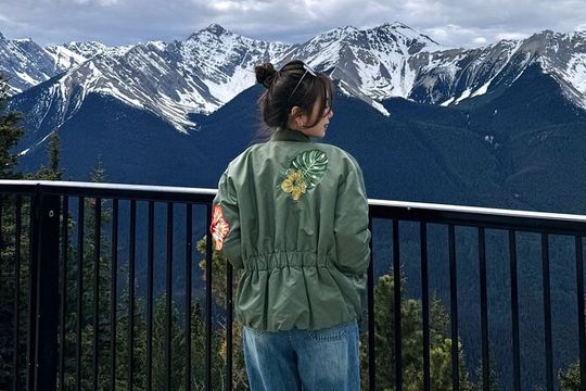 Banff Gondola Lake Minnewanka Johnston canyon and Banff Town