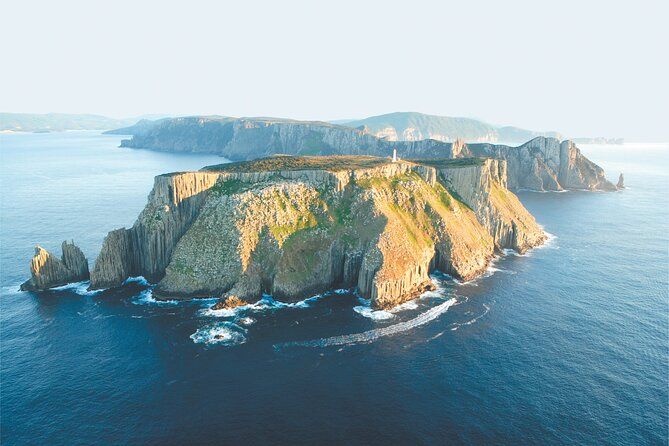 Tasman Island Cruises Day Tour from Hobart