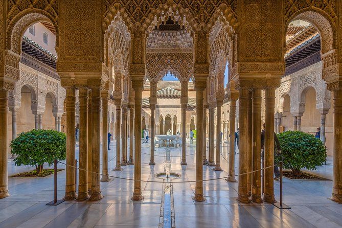 Alhambra and Granada Private Tour from Marbella, Malaga and port