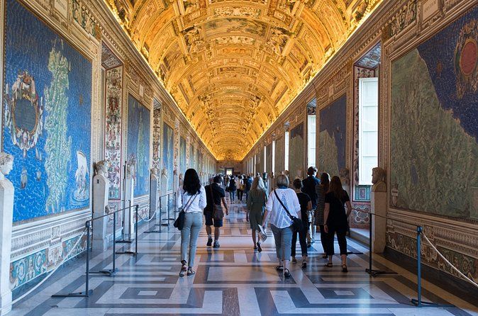 Vatican VIP:Exclusive Private Tour with Sistine Chapel & Basilica