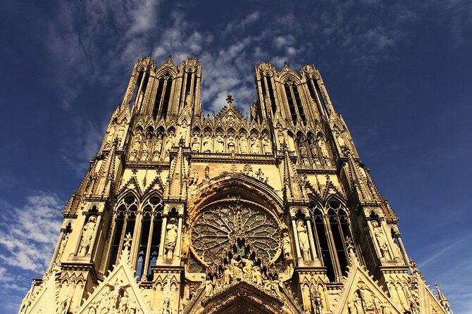 Private 4-hour City Tour of Reims with driver, guide and Hotel pick-up