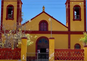 La Paz Tour, Historical City, Beach, Colonial and Beautiful scenery on the way!