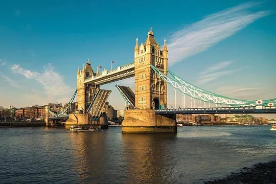 East London to Southampton Cruise Terminals Private Port Transfer