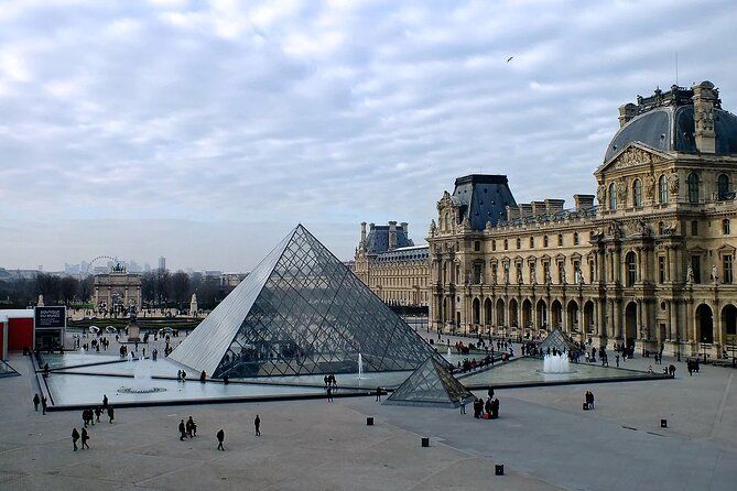 Full Day Guided Tour in Paris with Wine Tasting