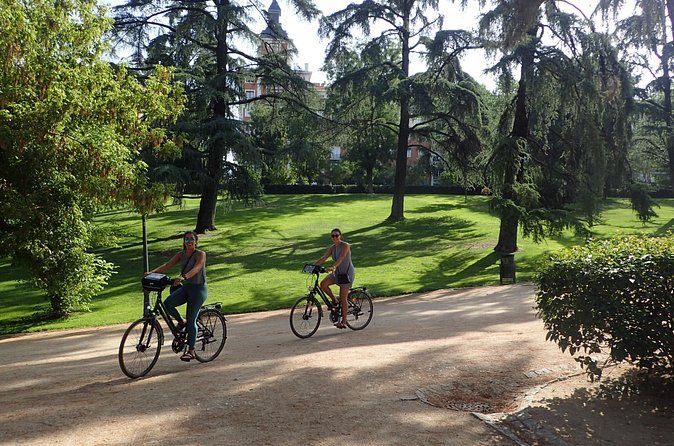 Madrid Parks & Riverside Bike Tour