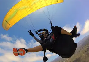 Paragliding Tandem Flight in Tenerife South ¡HOLA!