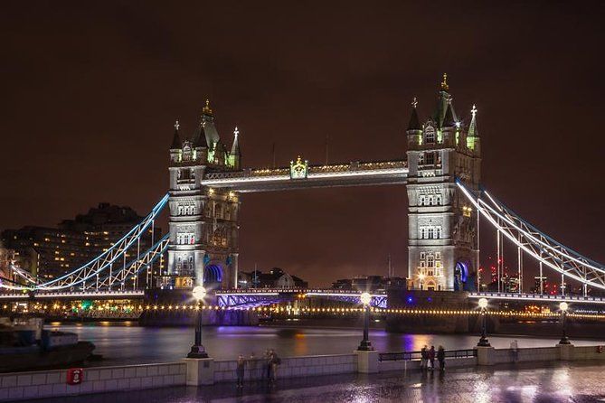 Private London Tour: Tower Bridge Night Photography Tour