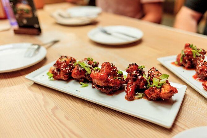 Vancouver: Gastown Food Tour with 6 Authentic Local Food Tastings