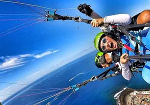 Acrobatic Paragliding Tandem Flight above south Tenerife
