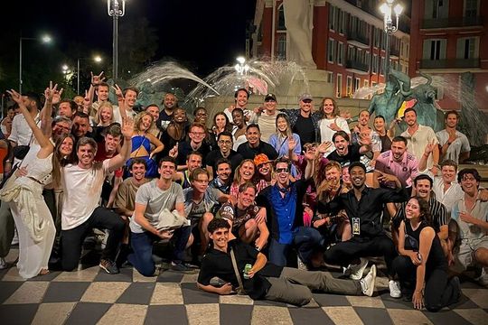 Pub Crawl Nice : Drink, Laugh, Meet the World