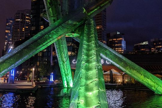 Vancouver Evening 4 Hours Tour with Night Life Attractions Private