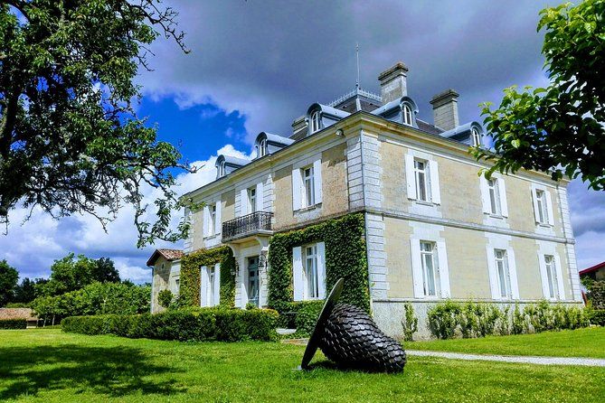 Bordeaux Uncorked: Private Premium Wine Tour from San Sebastian