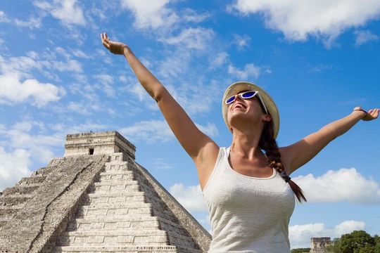 Full Day Chichen Itza, Cenote and Valladolid Tour, from Cancun