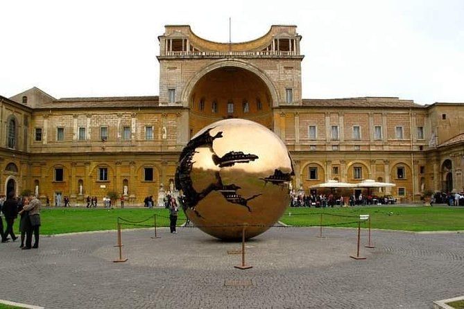Sistine Chapel & Vatican Guided Tour with Fast track Entrance