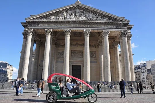 Private City-Tour by rickshaw bike in Paris: The "Saint-Germain"