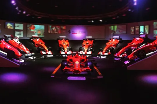 Black&Red:Lambo Museum,Ferrari Factory,Ferrari Museum,Lunch,Private transport