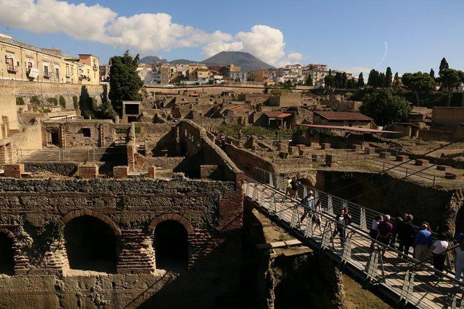 Day Trip from Salerno: Pompeii and Herculaneum - private tour