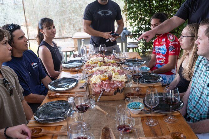 E-bike Chianti Classico Tuscany Tour with Wine and Lunch at Farm