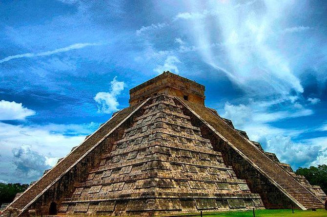 Chichen Itza, Valladolid & 2 Cenotes Luxury Tour from Tulum City