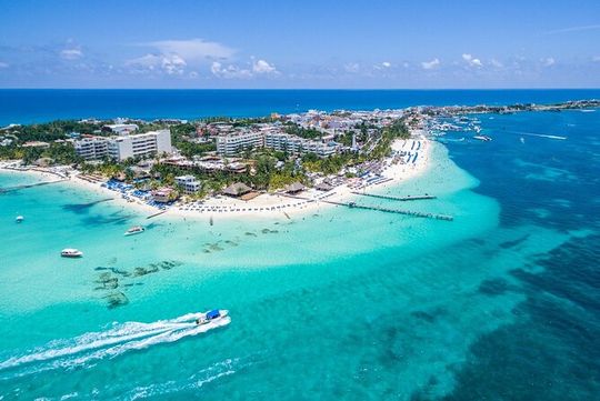 Catamaran sailing Tour to Isla Mujeres all inclusive