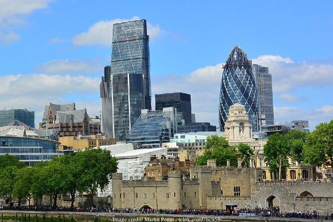 Private 3-hour Tour of The Iconic Tower of London & Tower Bridge