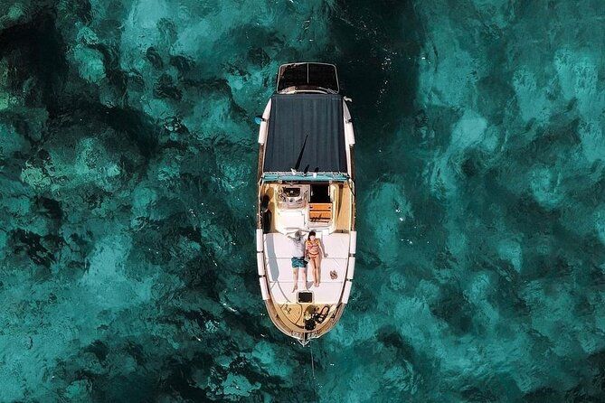 Private Boat Tour of Capri Island with Nando